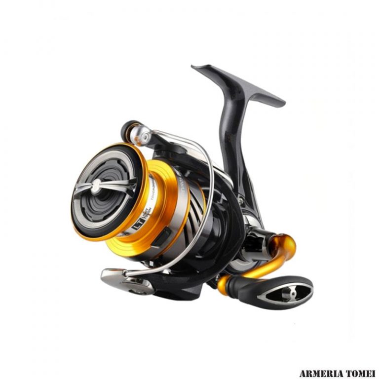 DAIWA – 19 REVROS LT 3000CXH | Armeria Tomei