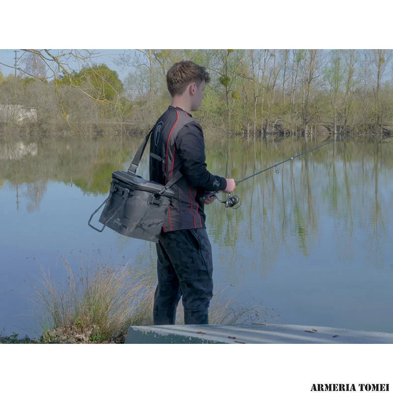 FOX RAGE - VOYAGER® CAMO WELDED BAGS LARGE 38.8cm x 24.3cm x 28cm - immagine 5