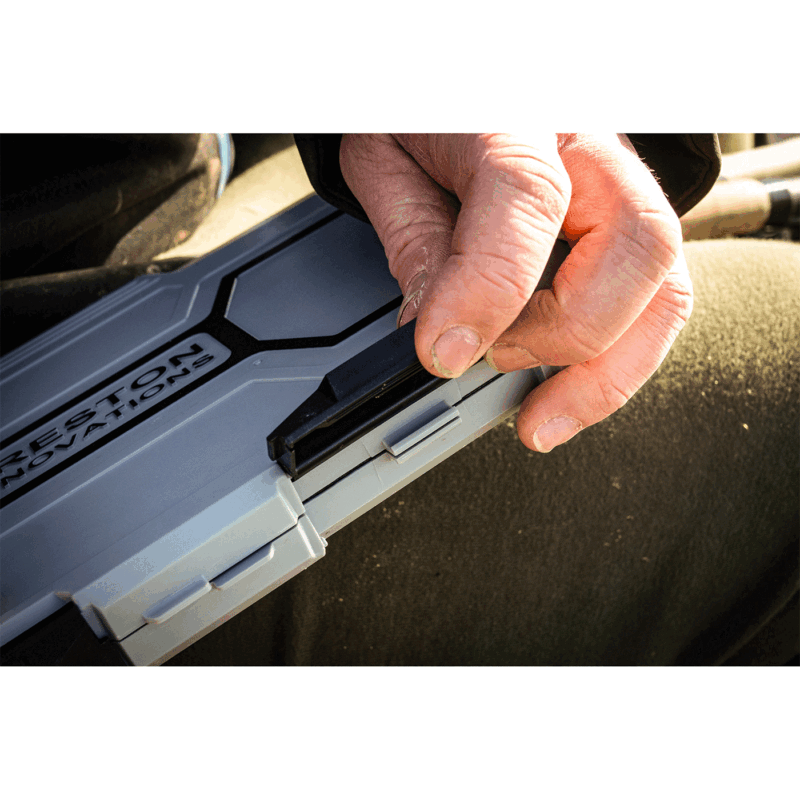 PRESTON - BOX PORTA FINALI ABSOLUTE ALL-ROUND HOOKLENGTH BOX - immagine 4