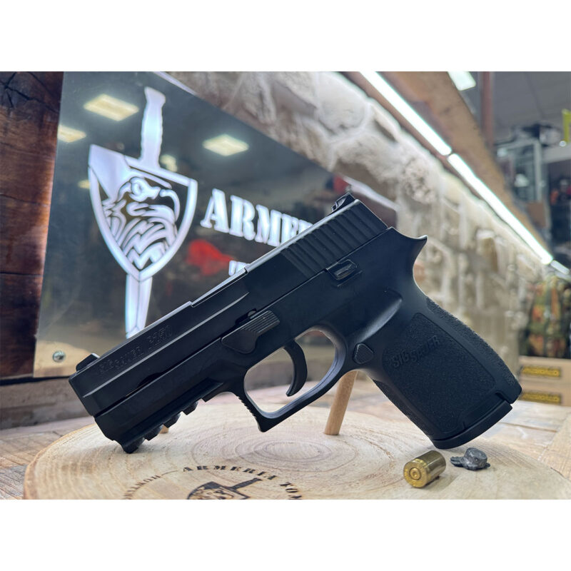 USATO - PISTOLA - SIG SAUER MOD. P250 cal. 9x21  (LOGO CANTON SAN GALLO)