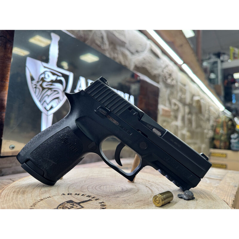 USATO - PISTOLA - SIG SAUER MOD. P250 cal. 9x21  (LOGO CANTON SAN GALLO) - immagine 3