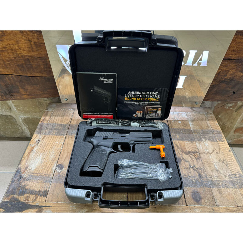 USATO - PISTOLA - SIG SAUER MOD. P250 cal. 9x21  (LOGO CANTON SAN GALLO) - immagine 5