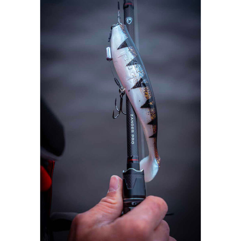 FOX RAGE - ULTRA UV ZANDER PRO SHADS | LOADED SOFTBAITS | 18cm 7" 53g | Glitter Perch - immagine 3