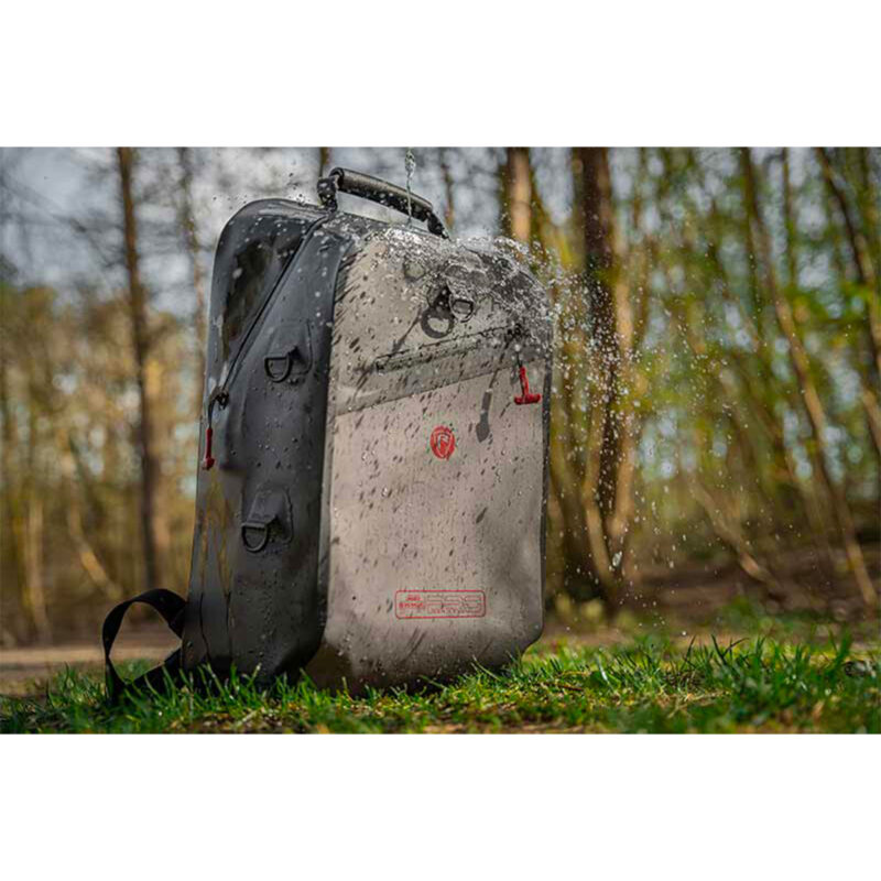 FOX RAGE - PRO® SERIES WATERPROOF RUCKSACK 32cm x 17.5cm x 50cm - immagine 7
