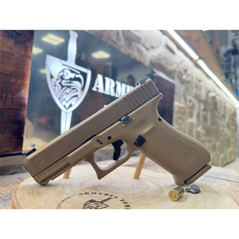 USATO - PISTOLA - GLOCK MOD. 19X cal. 9x21