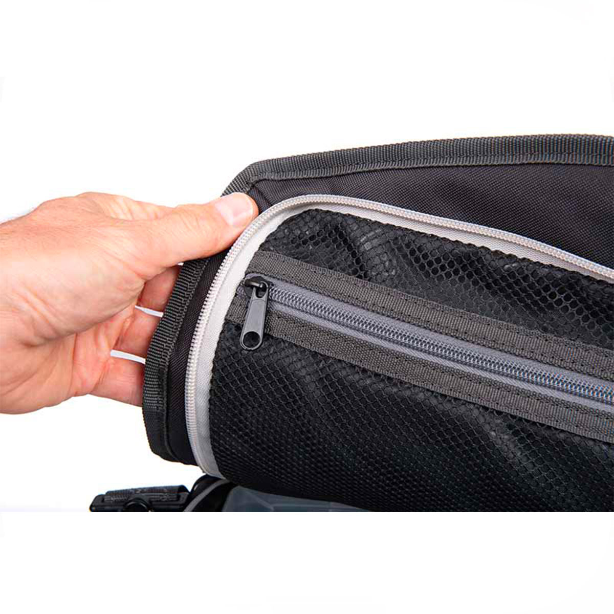 FOX RAGE - VOYAGER CAMO EDITION LARGE CARRYALL - immagine 5