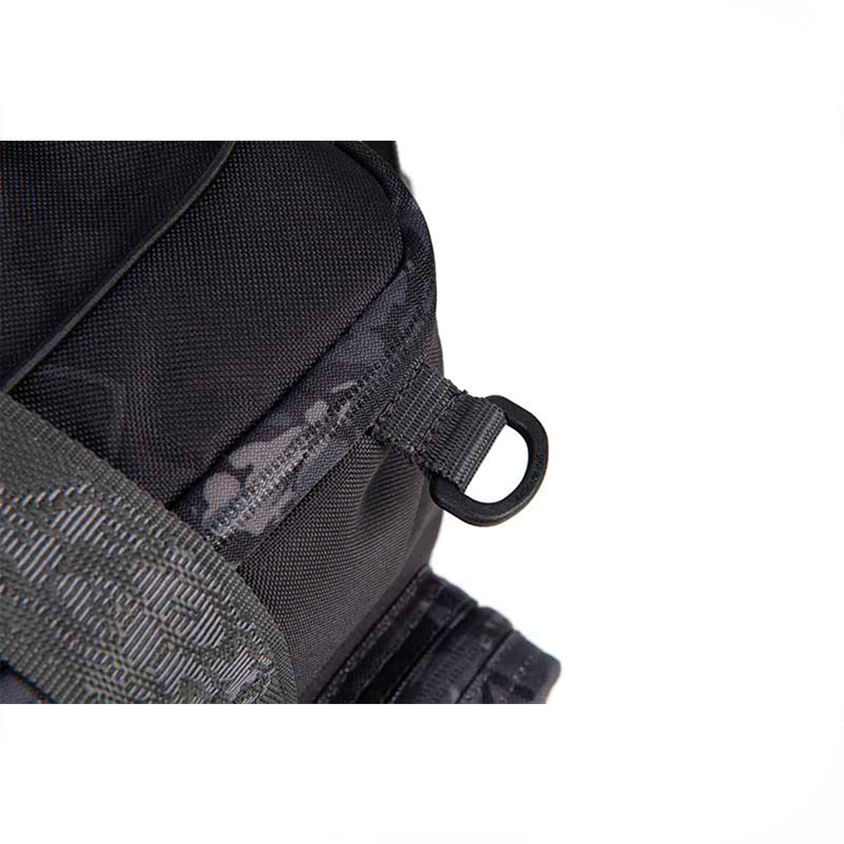 FOX RAGE - VOYAGER CAMO EDITION MEDIUM TACKLE BAG - immagine 8
