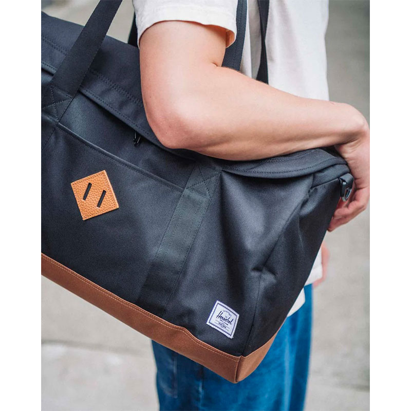BORSONE - HERSCHEL - HERITAGE DUFFLE | 40L | Black/Saddle Brown - immagine 6