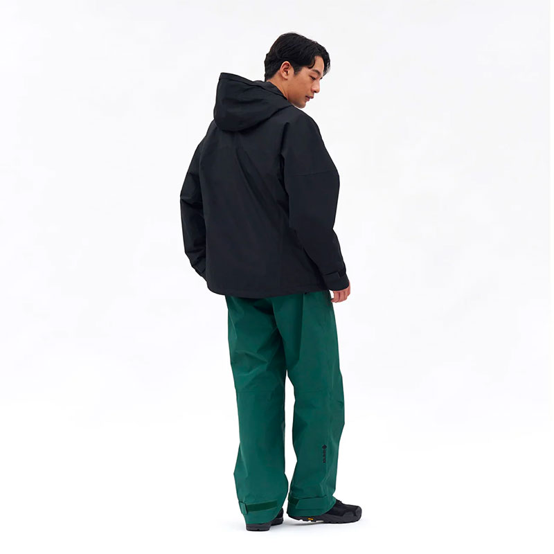 COMPLETO - DAIWA - DR-1926JE GORE-TEX Versatile Rain Jacket Black - immagine 2